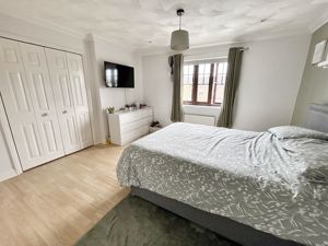 Bedroom- click for photo gallery